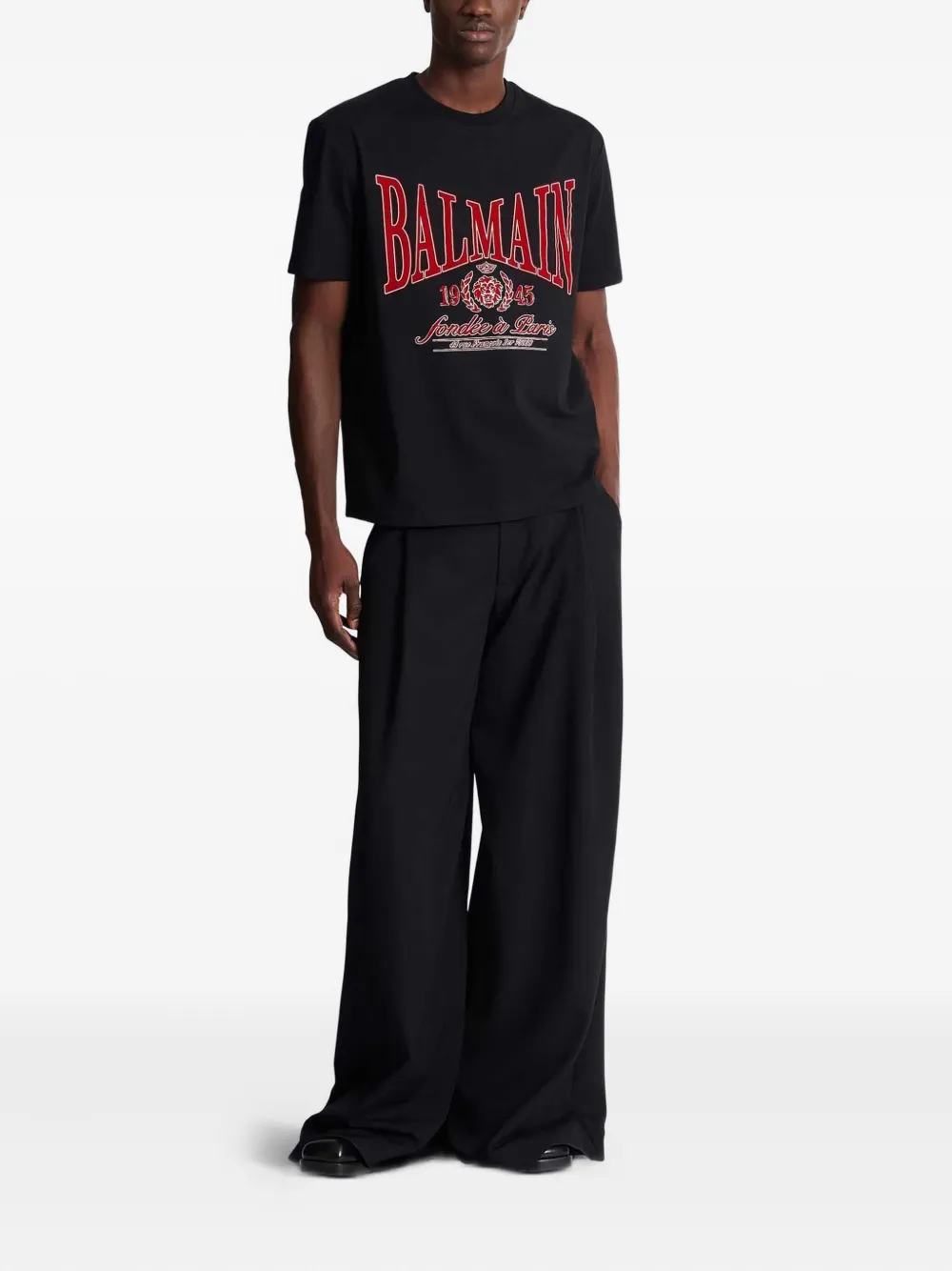 Balmain Logo-print Round-neck T-shirt In Black