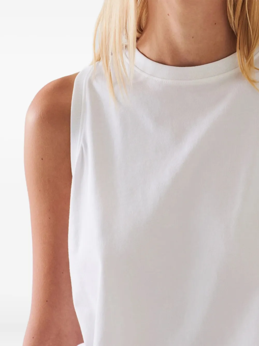 Patrick Assaraf Boyfriend Crew-neck Sleeveless Top In White