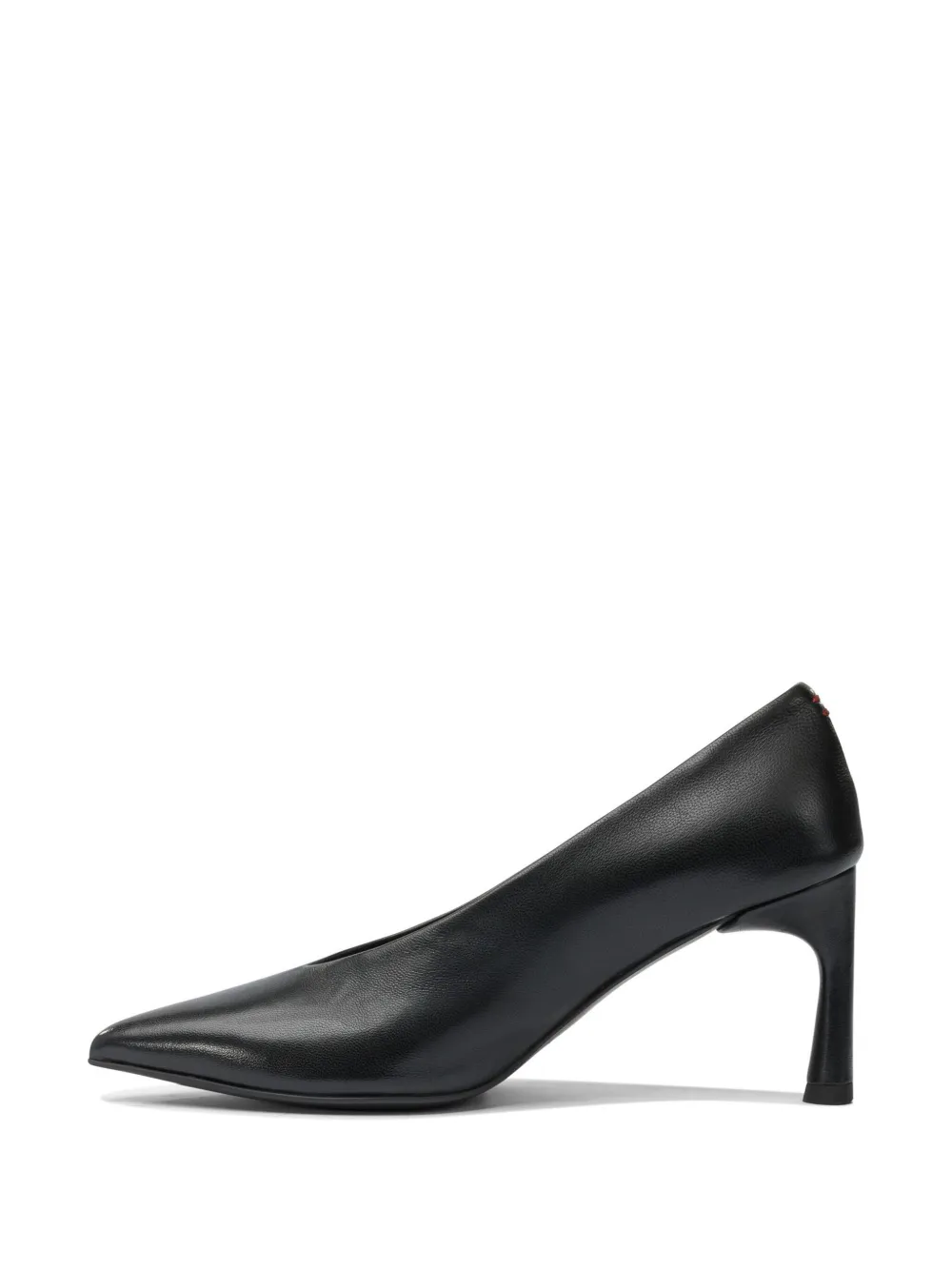Halmanera Pumps met puntige neus Zwart