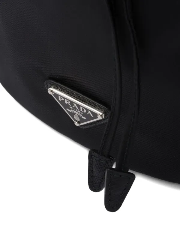 Prada ドローストリング クラッチバッグ | ブラック | FARFETCH JP