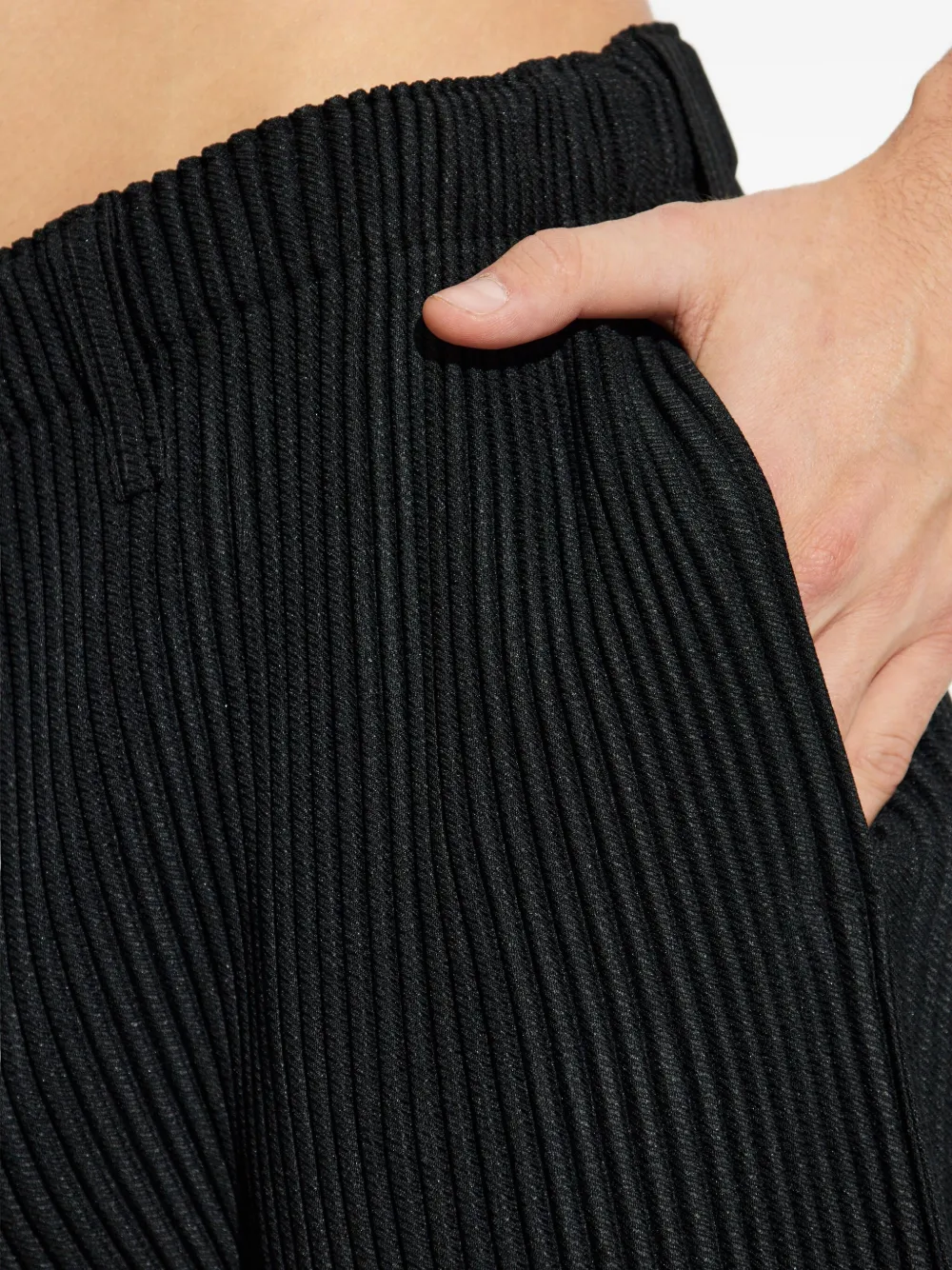 Homme Plissé Issey Miyake Kersey geplooide broek Zwart