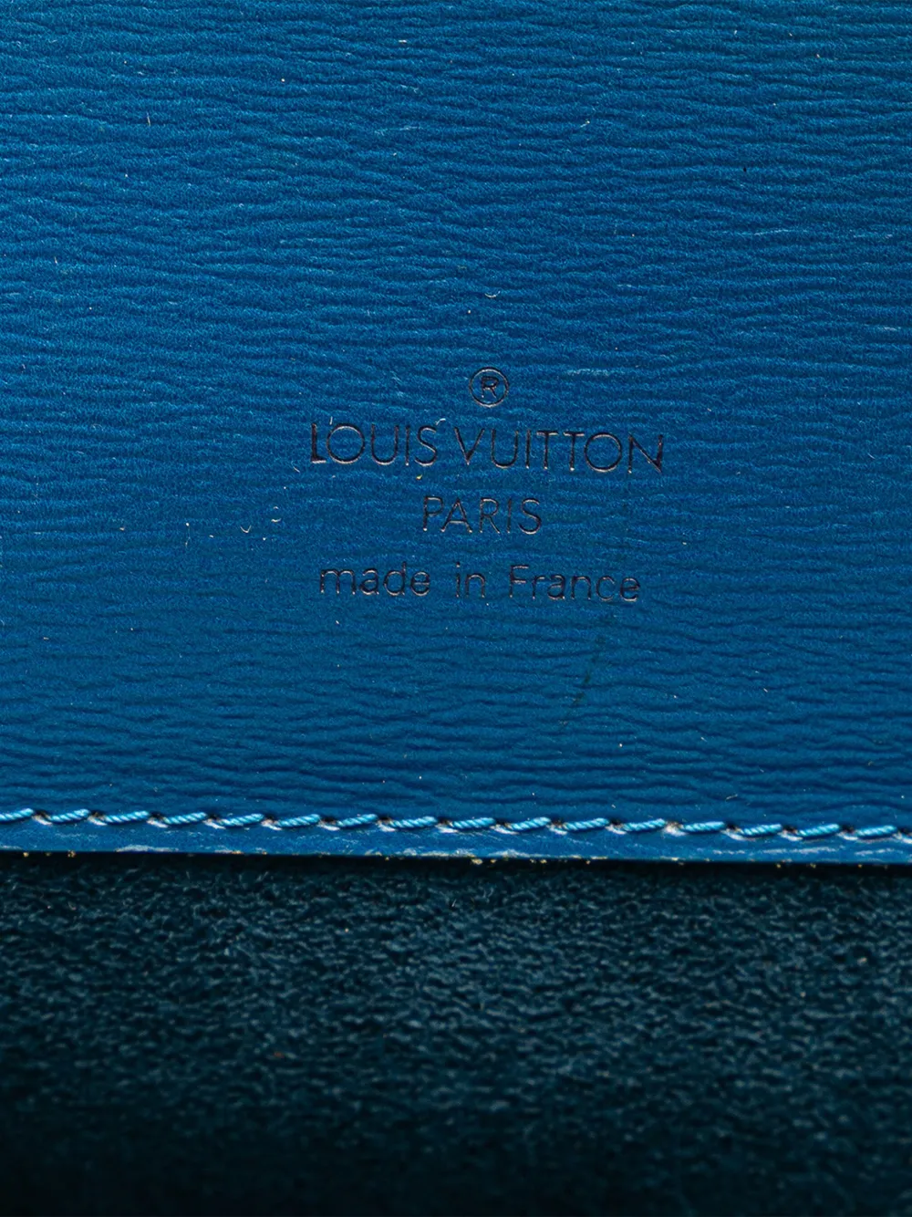 Pre-owned Louis Vuitton 1997 Epi Cluny Shoulder Bag In Blue