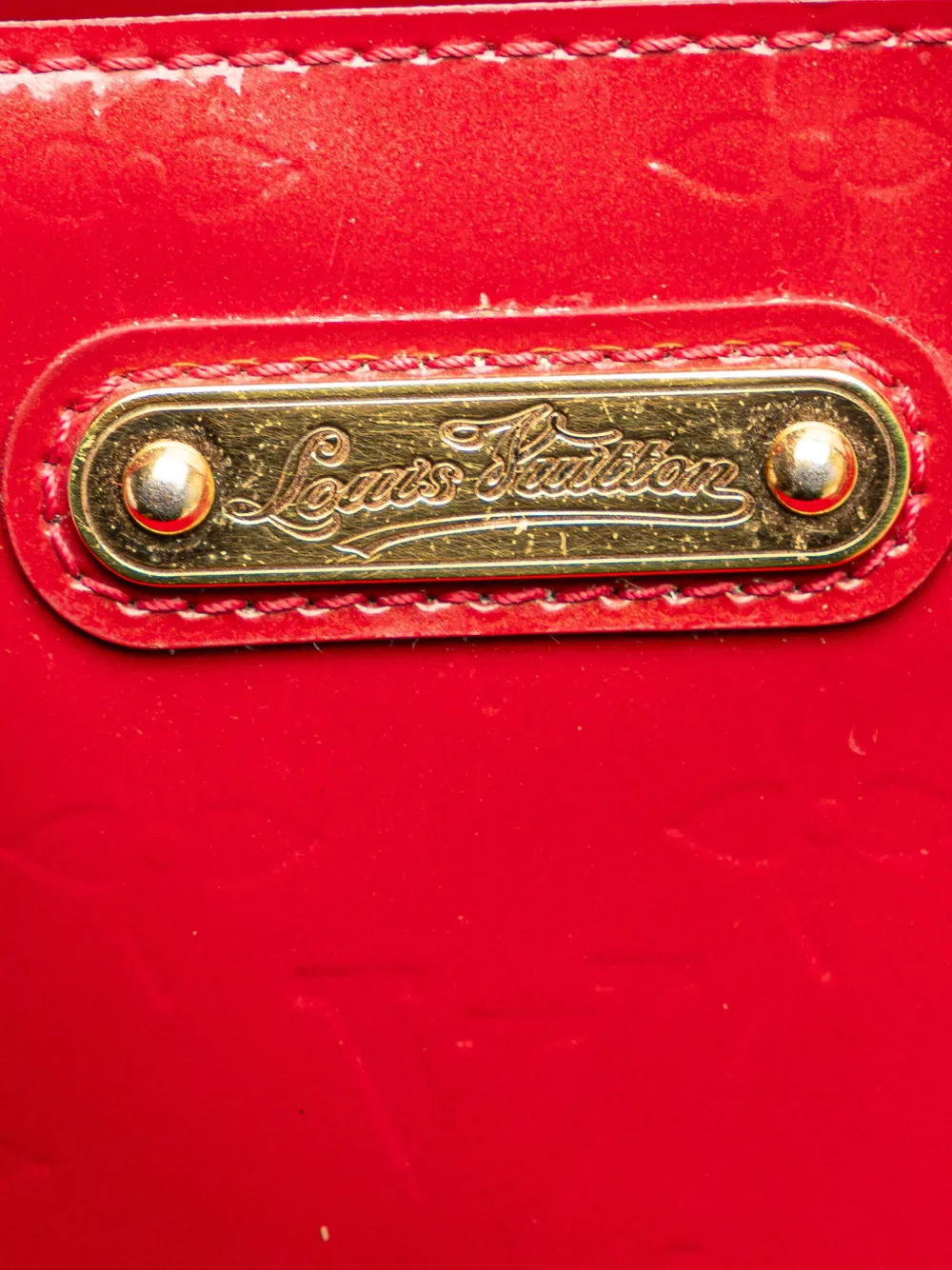 Pre-owned Louis Vuitton 2000-2025 Monogram Vernis Wilshire Pm Handbag In Red