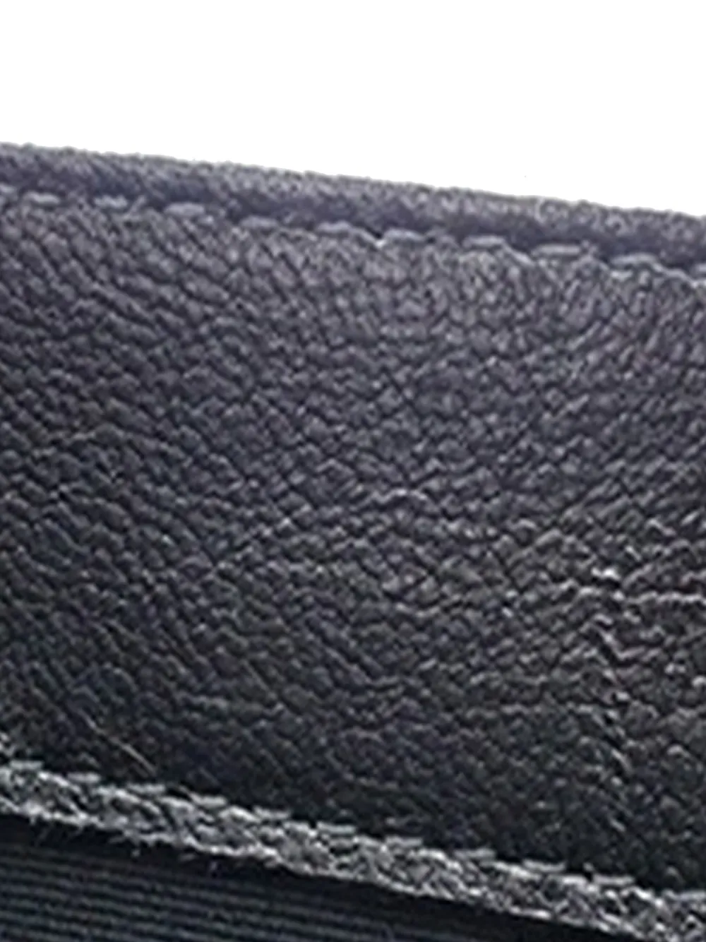 Saint Laurent Pre-Owned 2000-2025 Mini Quilted Lambskin Becky Chain shoulder bag | Pre-Owned | Image 2