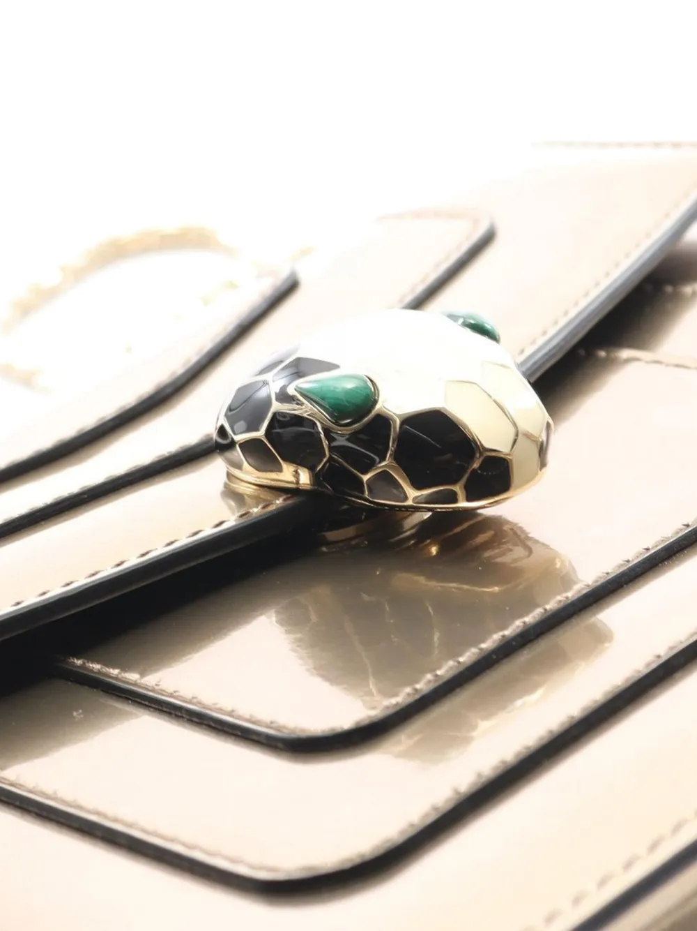 Bvlgari Pre-Owned 2021-2025 Small Patent Serpenti Forever crossbody bag | Pre-Owned | Image 2