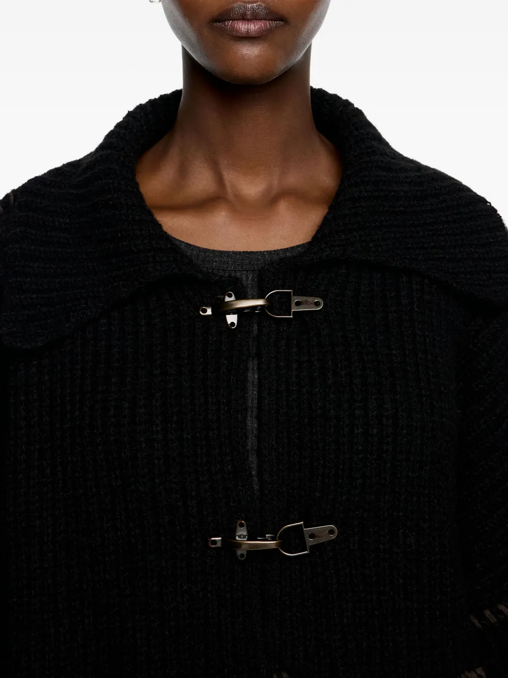 Bimba y Lola Jack met houtje-touwtje sluiting en stiksels Zwart