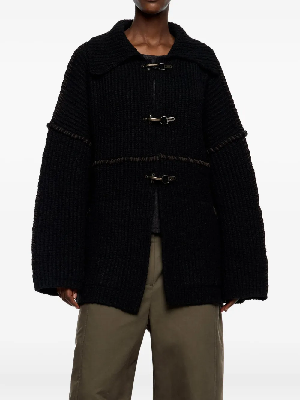 Bimba y Lola Jack met houtje-touwtje sluiting en stiksels Zwart