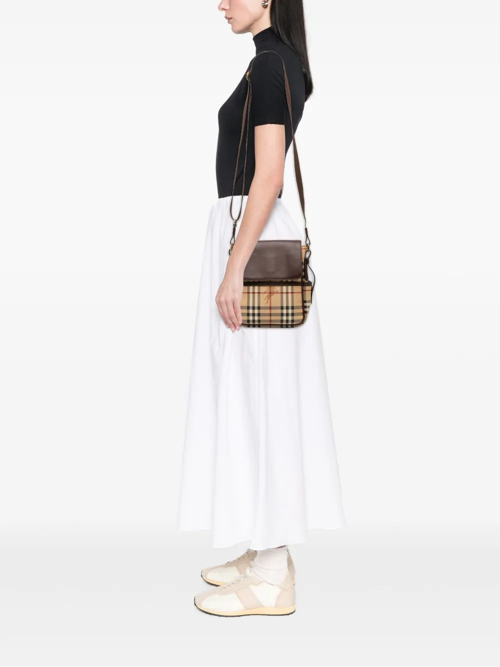 Burberry Pre-Owned 2000-2017 Haymarket Check Coated Canvas Flap crossbody bag | Pre-Owned | Image 2