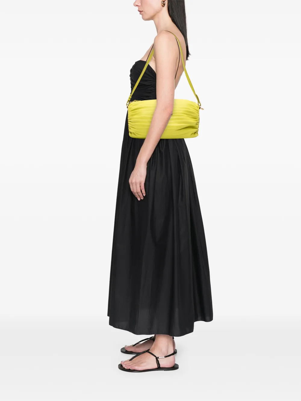 Loewe Pre-Owned 2010-2025 Pleated Nappa Bracelet Pouch shoulder bag | Pre-Owned | Image 2