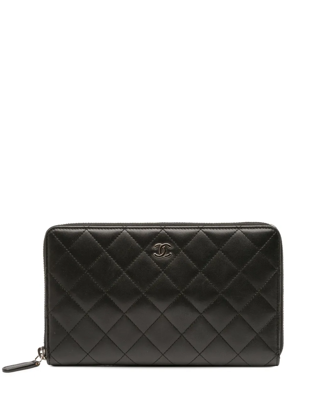 CHANEL Pre-Owned 2014 CC Quilted Lambskin Zip Around Wallet long CHANEL Pre-Owned 2014 CC Quilted Lambskin Zip Around Wallet long