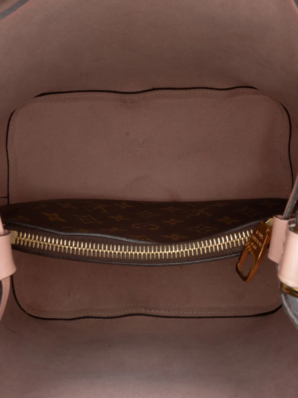 Pre-owned Louis Vuitton 2021 Monogram Neonoe Mm Bucket Bag In Pink