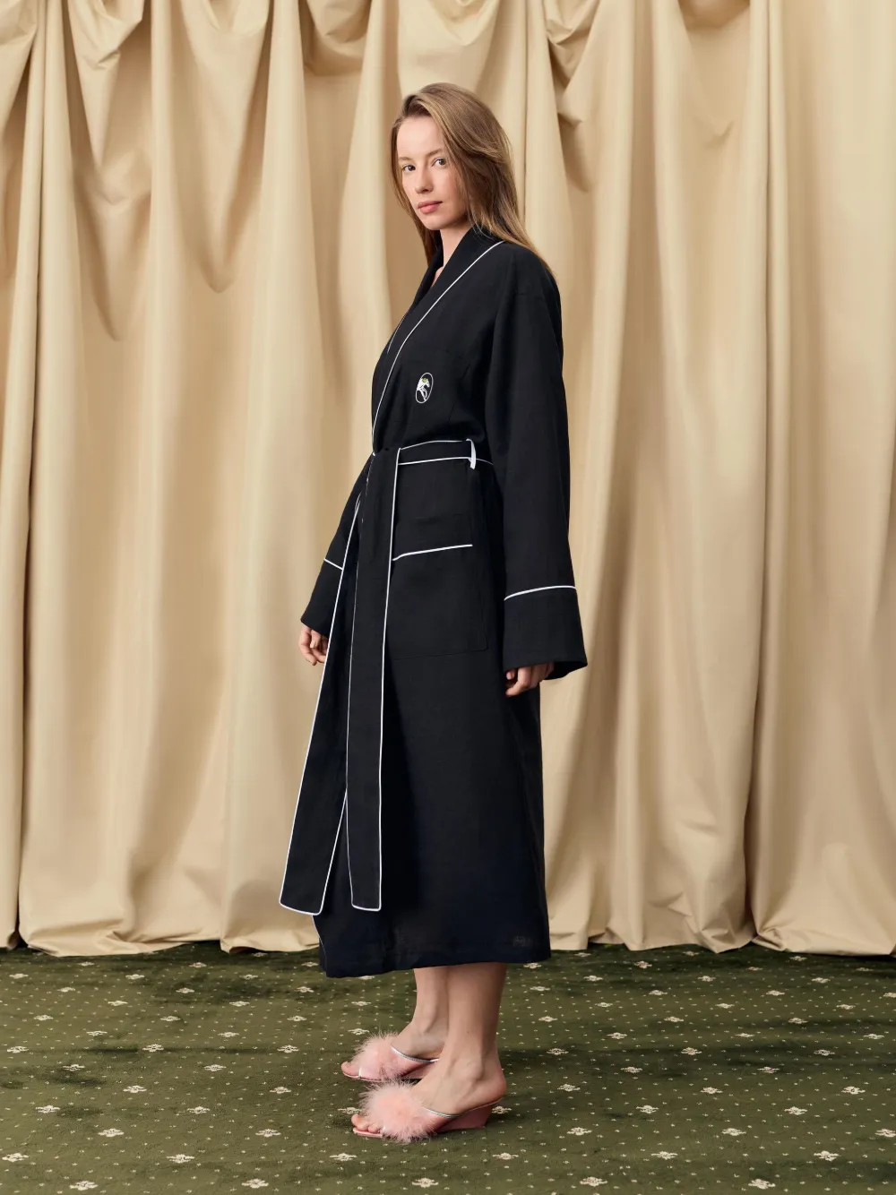 Sleeper Paros Linen Unisex Robe In Black In Black