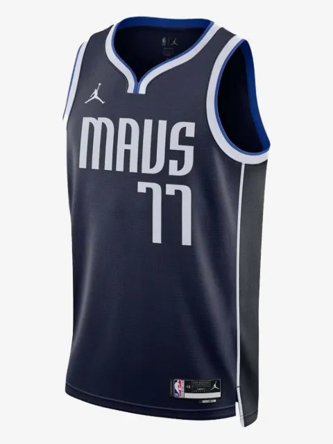 Nike camiseta NBA Mavericks Statement Edition 'Doncic 77' 22/23
