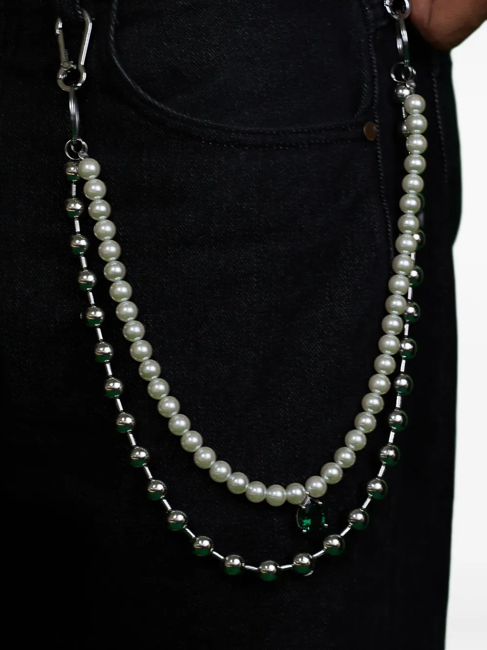 VEERT pearl-embellished key chain | Men | Image 2