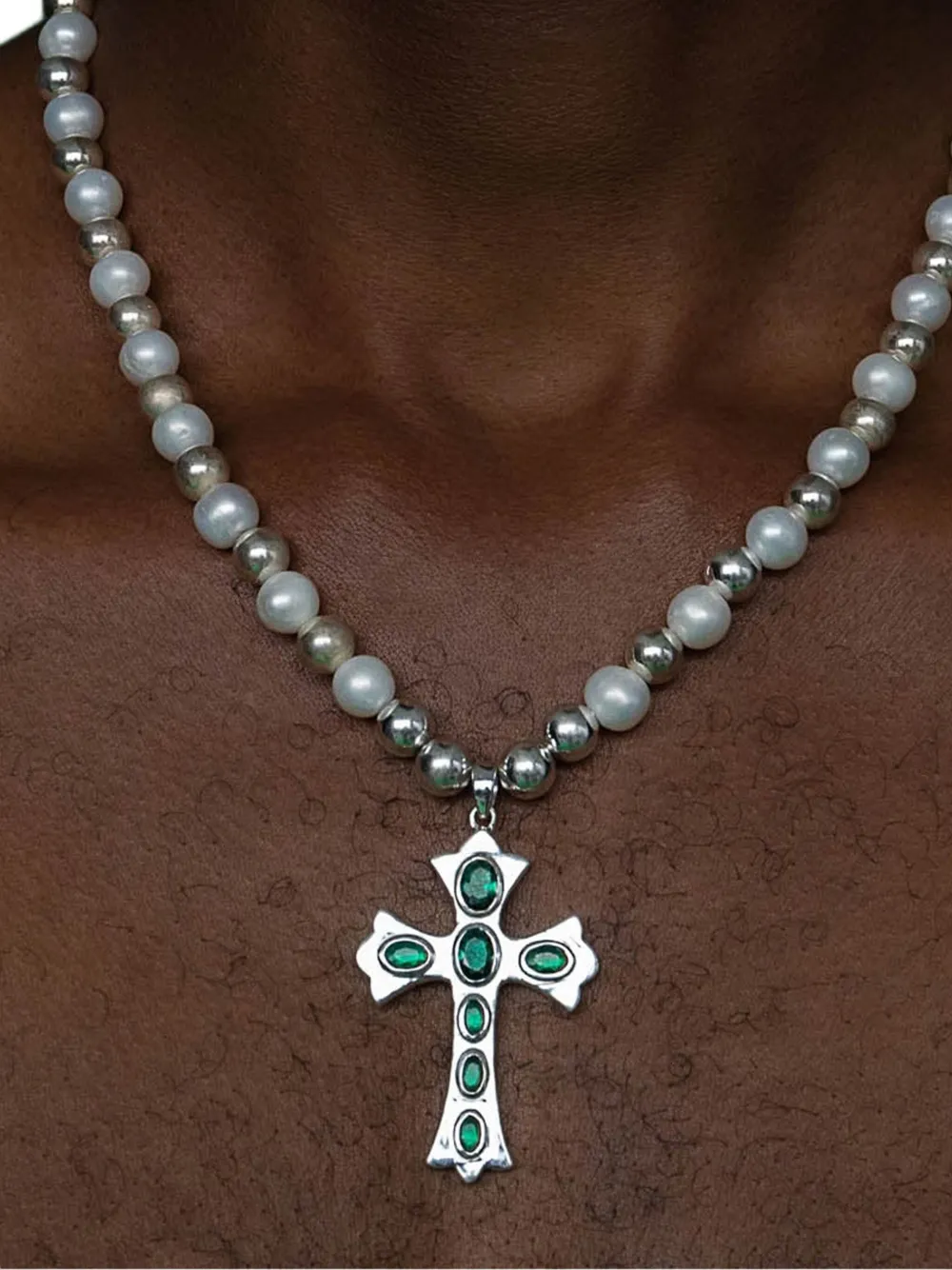 VEERT Cross freshwater pearl-embellishment necklace | Men | Image 2