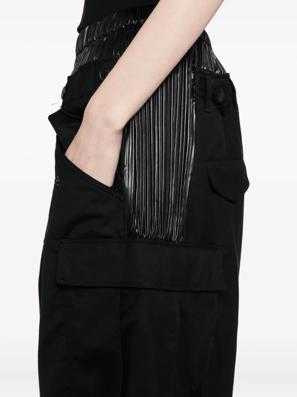 Junya Watanabe Broek met geplooid vlak en cargo zak Zwart