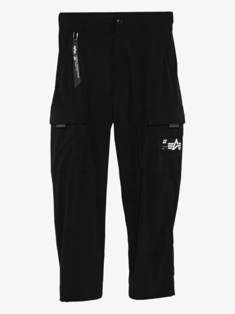 izzue pantalones cargo con logo