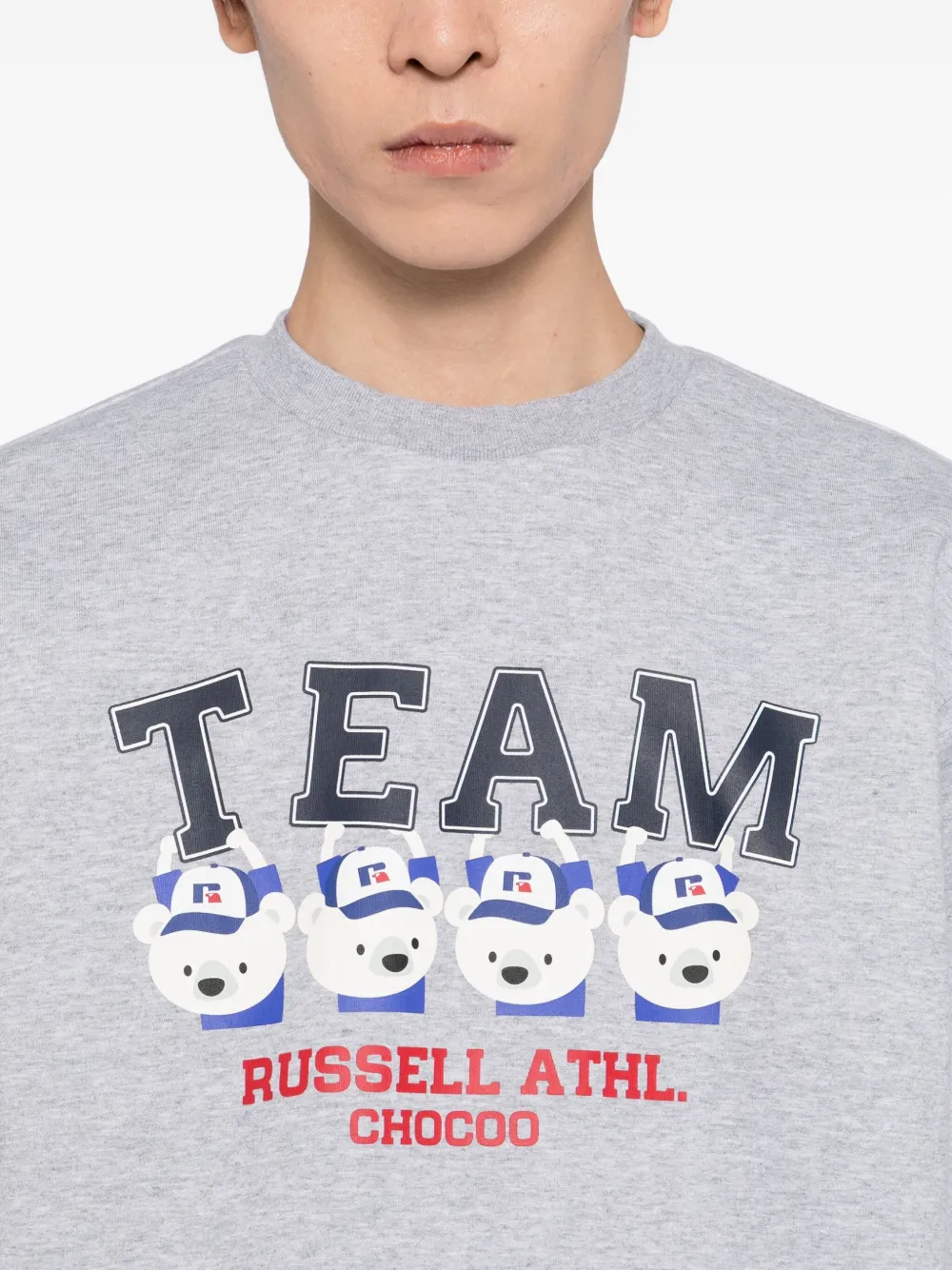 CHOCOOLATE x Russell Athletic T-shirt met grafische print Grijs