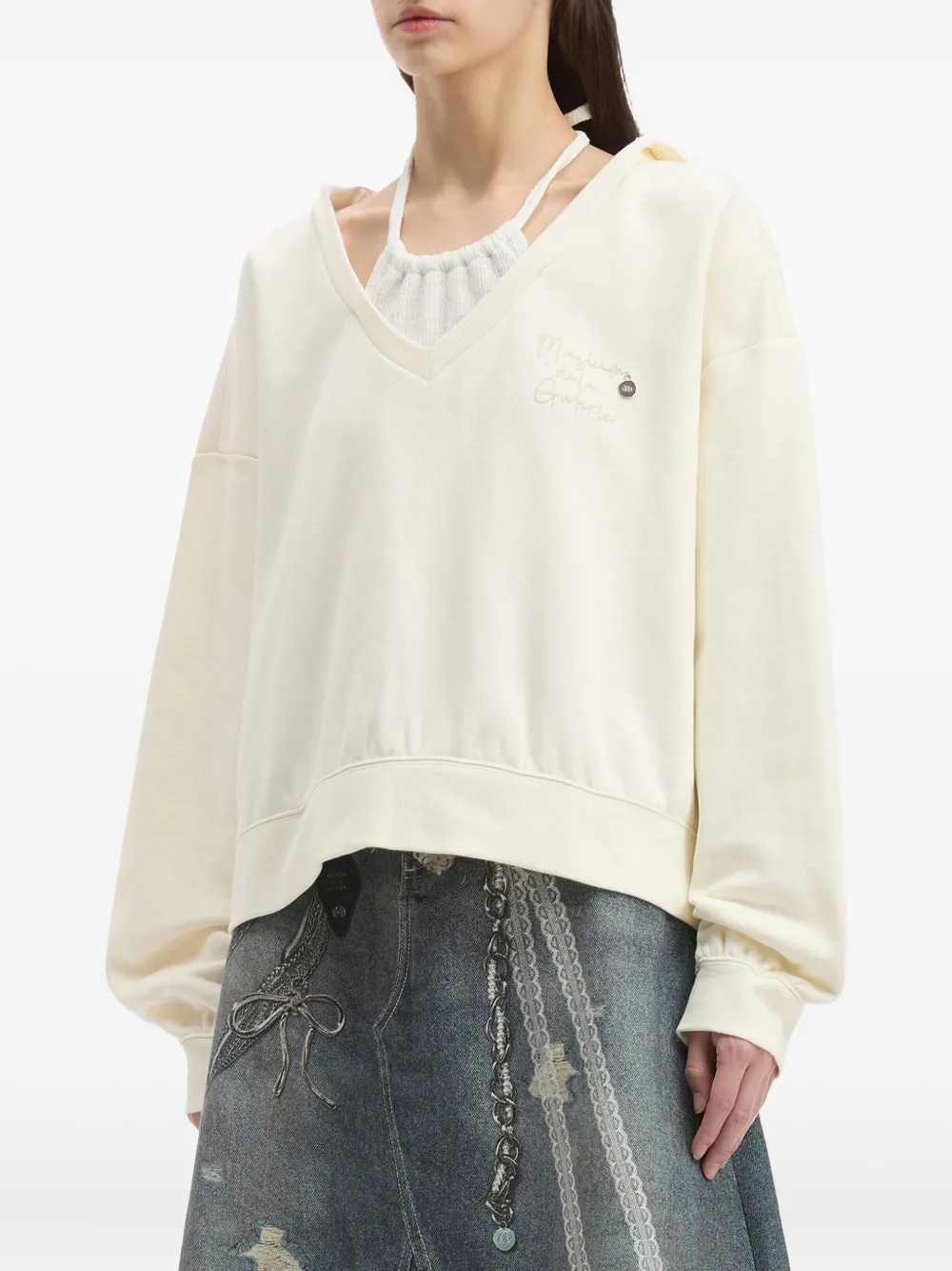 Musium Div. V-neck Embroidered Top In White