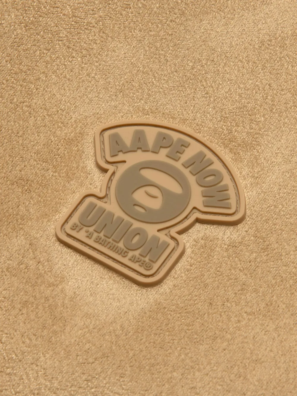 AAPE BY *A BATHING APE Jack met capuchon en applicatie Beige