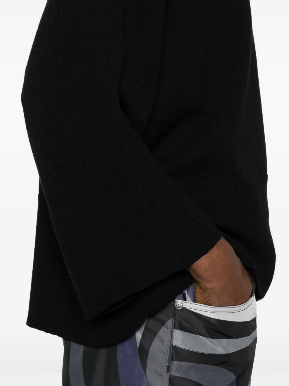 Laboratorio Capri Wide-sleeves Knitted Sweater In Black