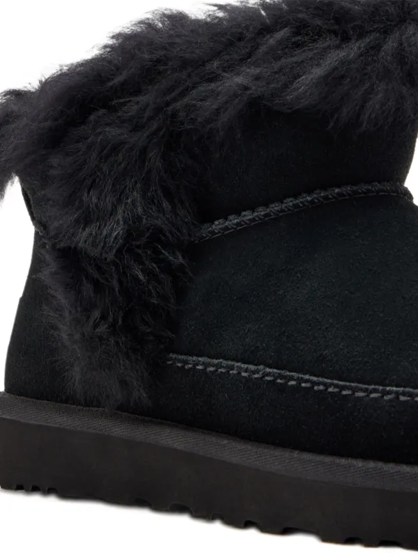 UGG Classic Ultra Mini Chalet Boots | Black | FARFETCH RO