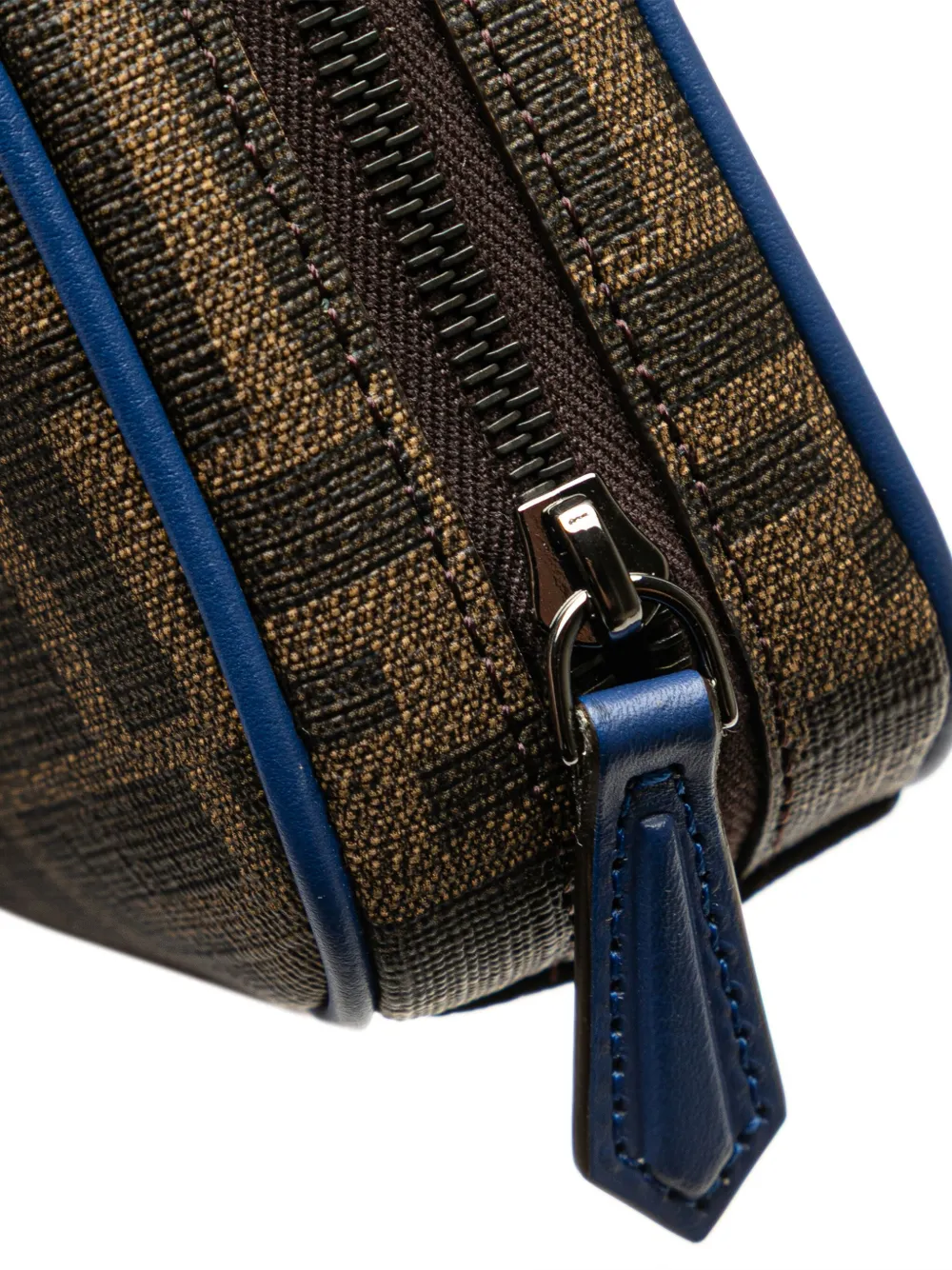 Fendi Pre-Owned 2010-2025 Zucca Coated Canvas Camera Bag Crossbody