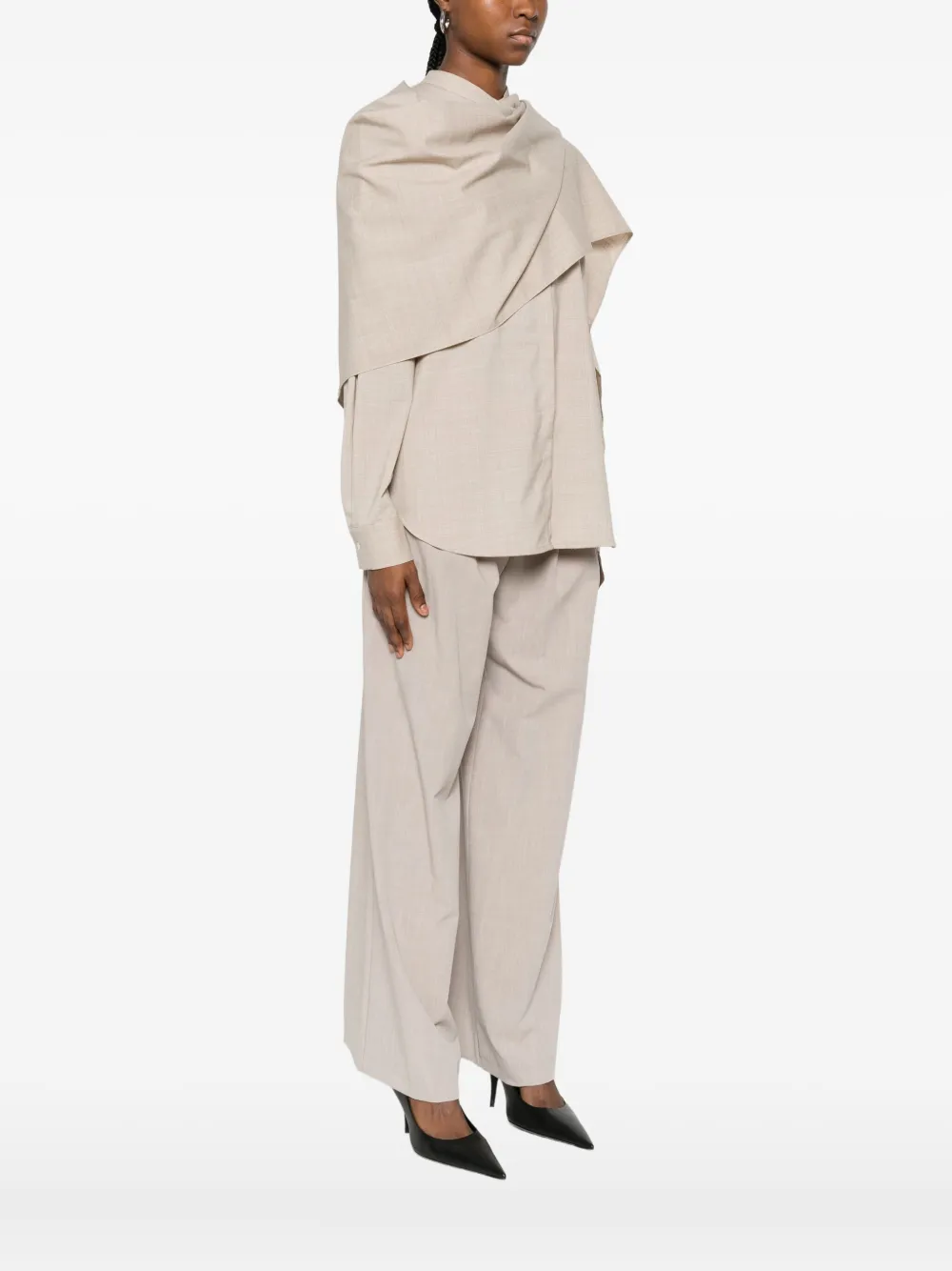Su Draped-detail Blouse In Neutral