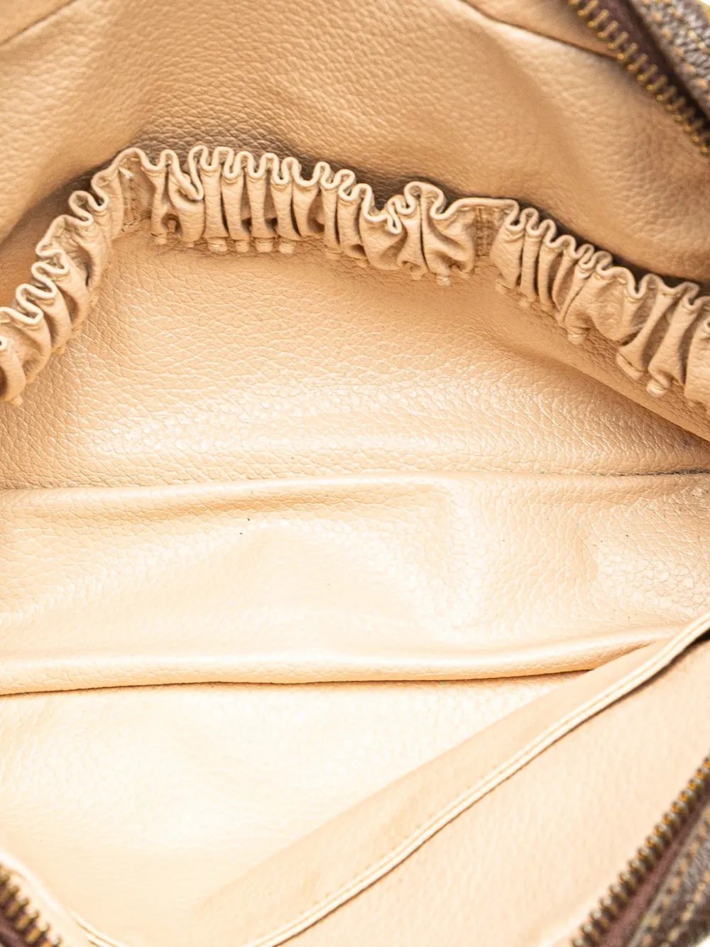 Pre-owned Louis Vuitton 1990-2025 Monogram Trousse Toilette 23 Clutch Bag In Brown