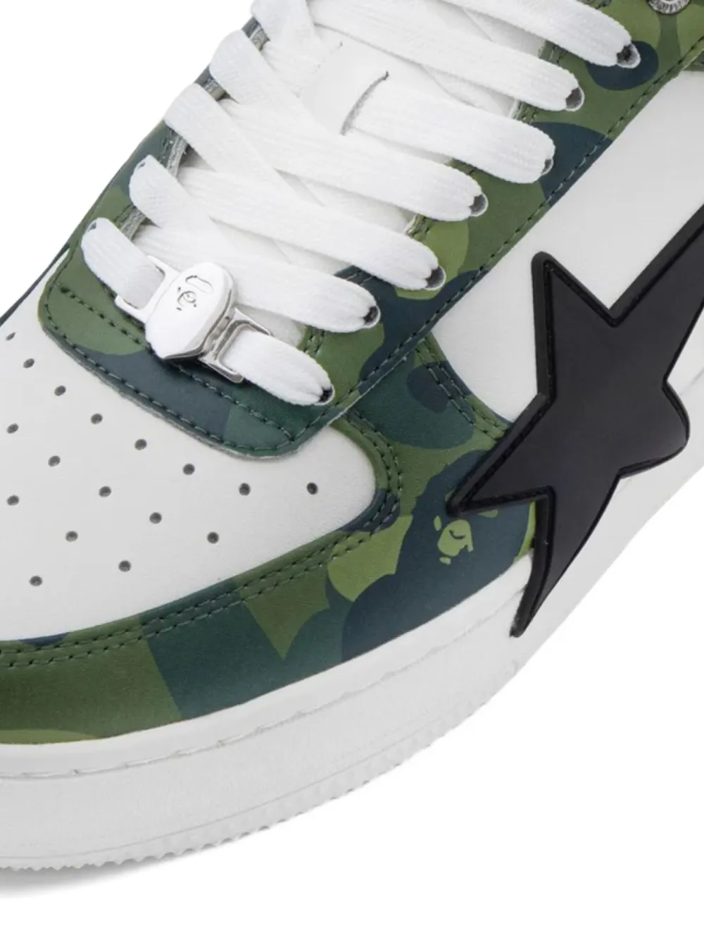 A Bathing Ape Star-appliqué Sneakers In Green