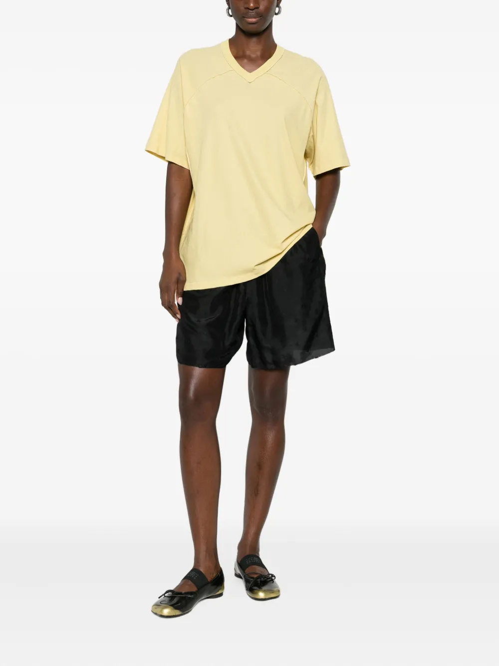 6397 playera con cuello en V | Playeras y jerséis | Image 2