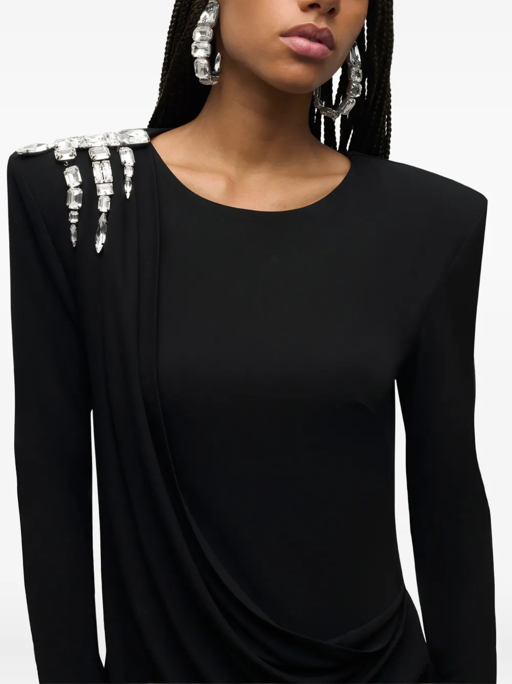 AREA Gedrapeerde avondjurk met kristallen en lange mouwen Zwart