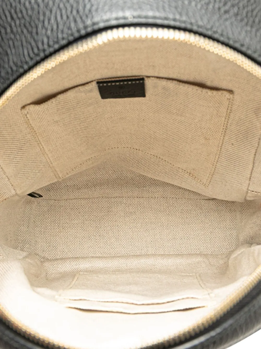 Pre-owned Gucci 2000-2015 Pebbled Calfskin Soho Chain Backpack In Black
