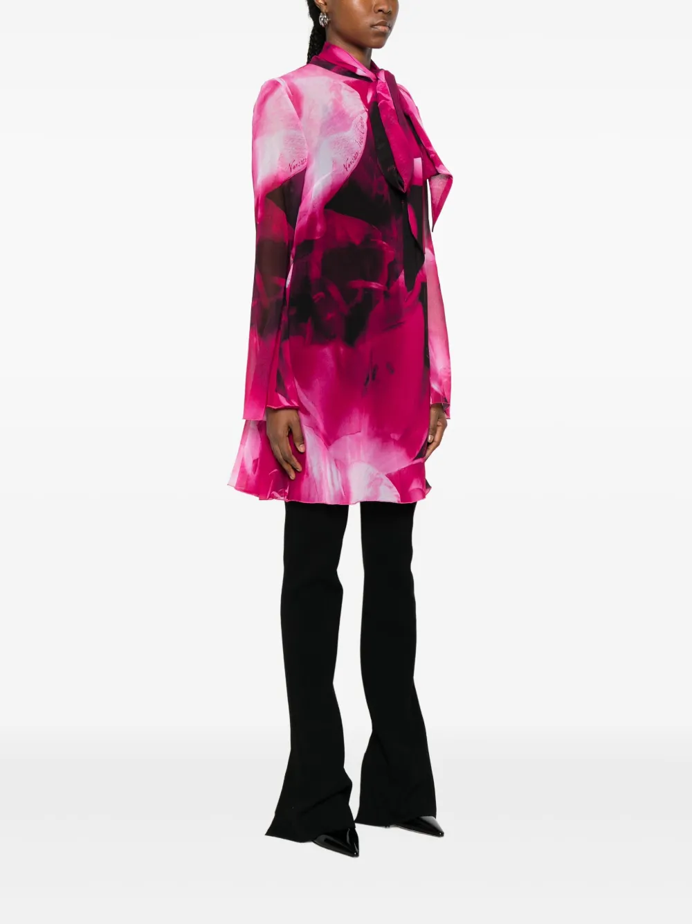 Versace Jeans Couture Blouse met gestrikte hals en print Roze