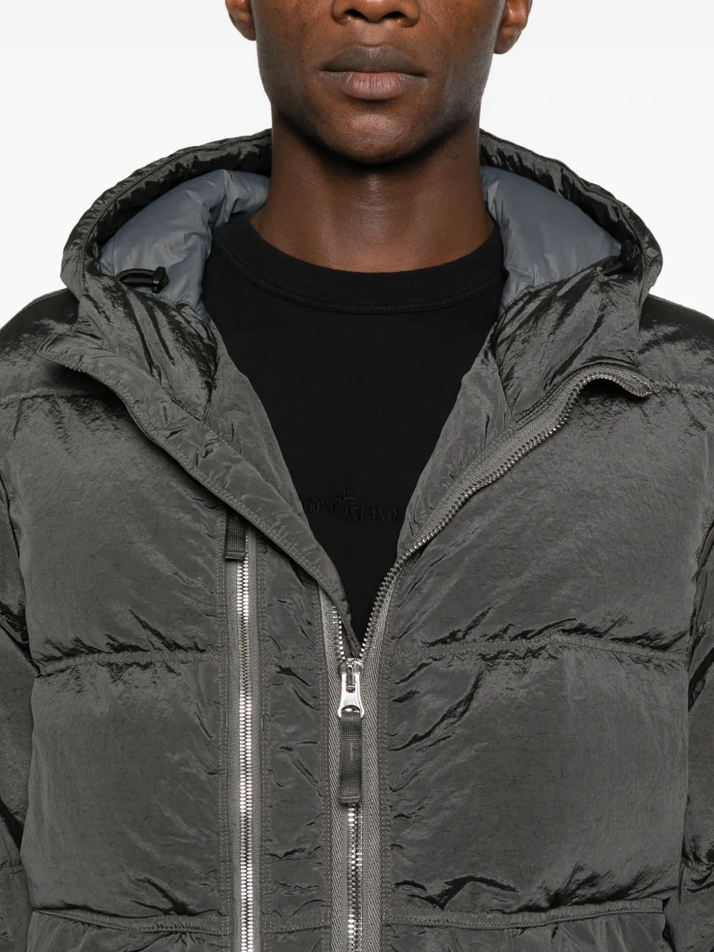 Stone Island logo-patch padded jacket - thumbnail 2 of 5