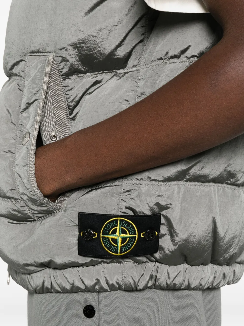 Stone Island Gilet met Compass-logopatch Zilver