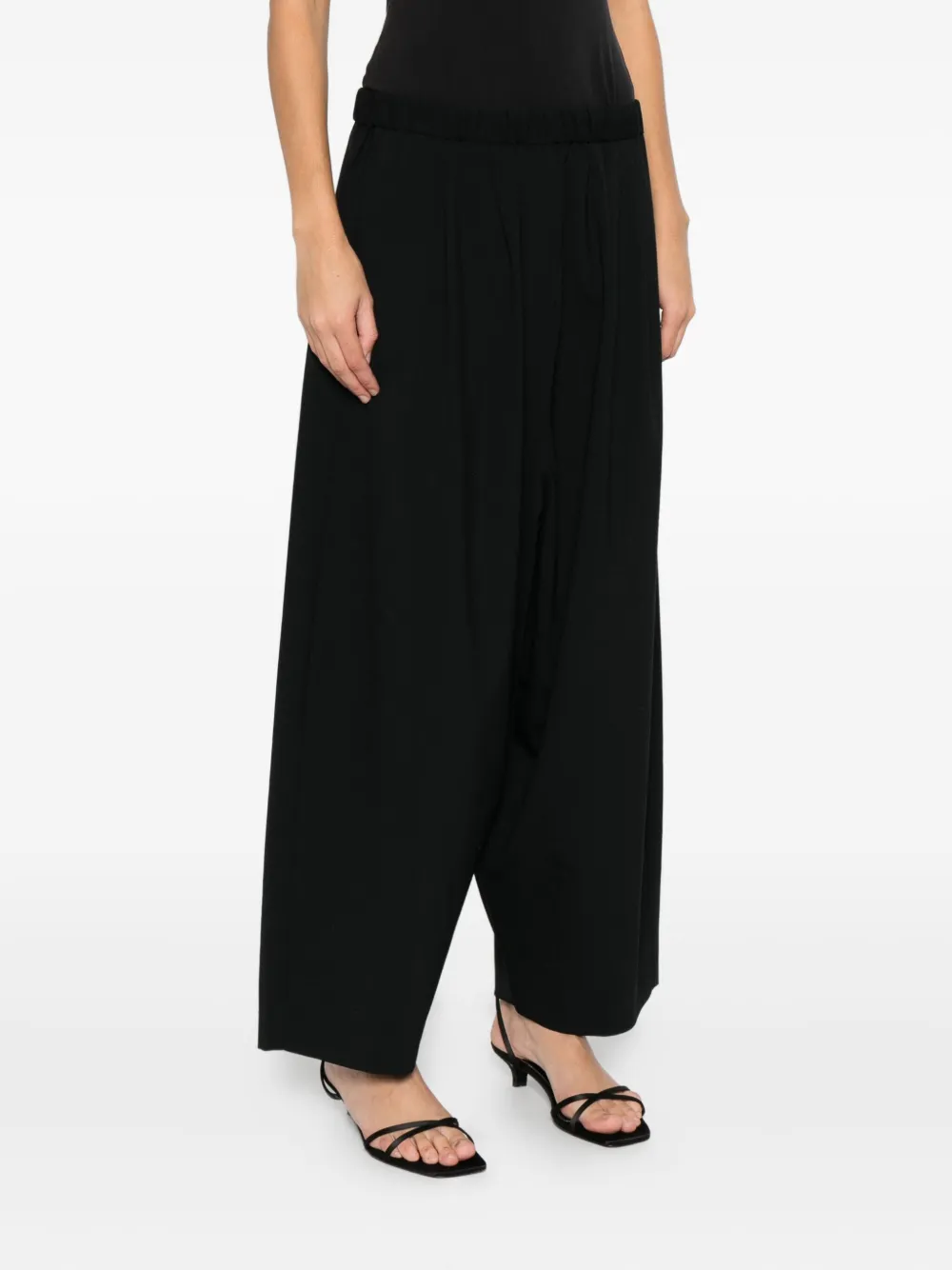 Cordera Pleated-front Tailored Trousers In Black