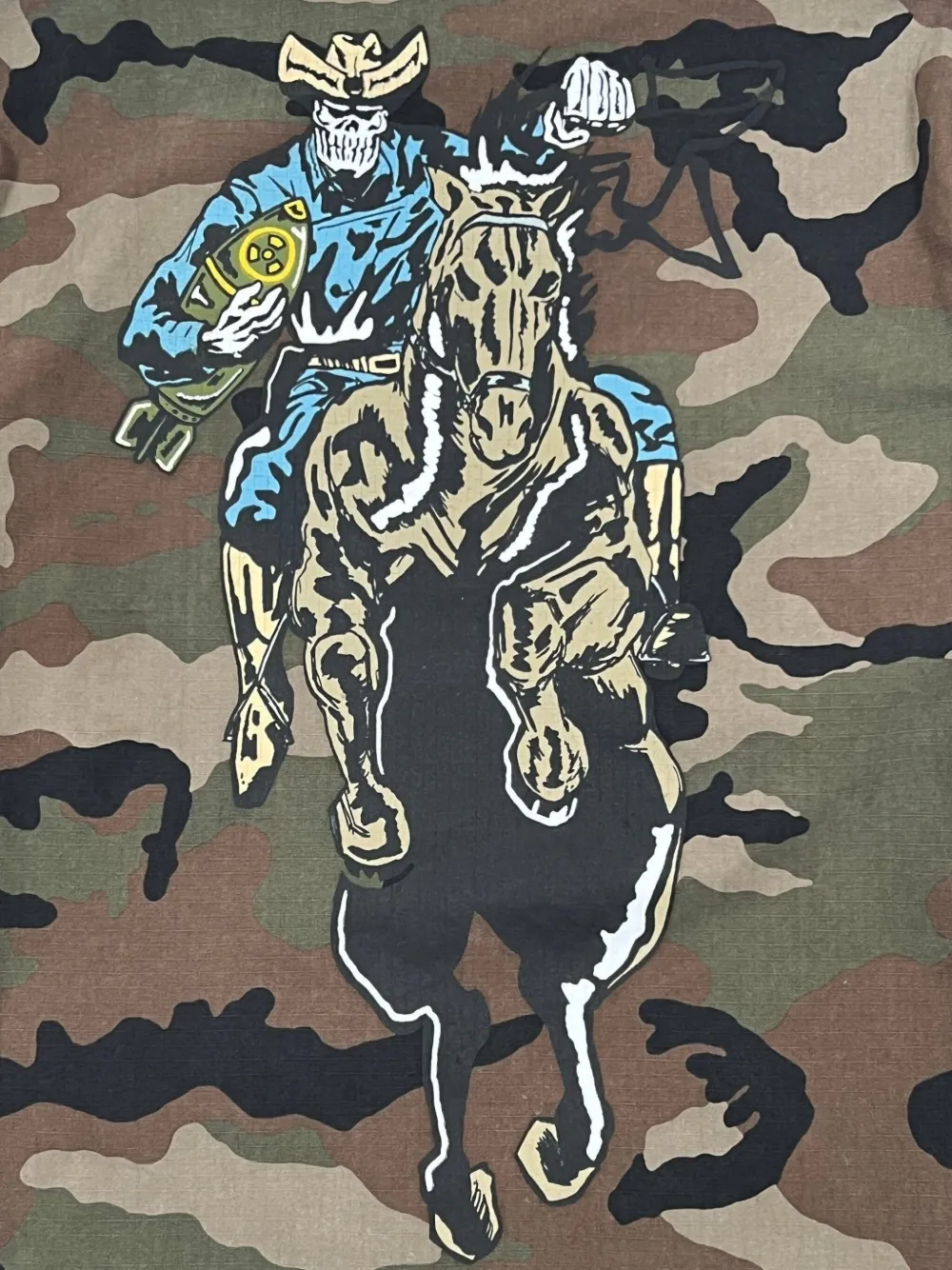  Warren Lotas Camouflage-pattern Multiple-patches Overshirt - Green 