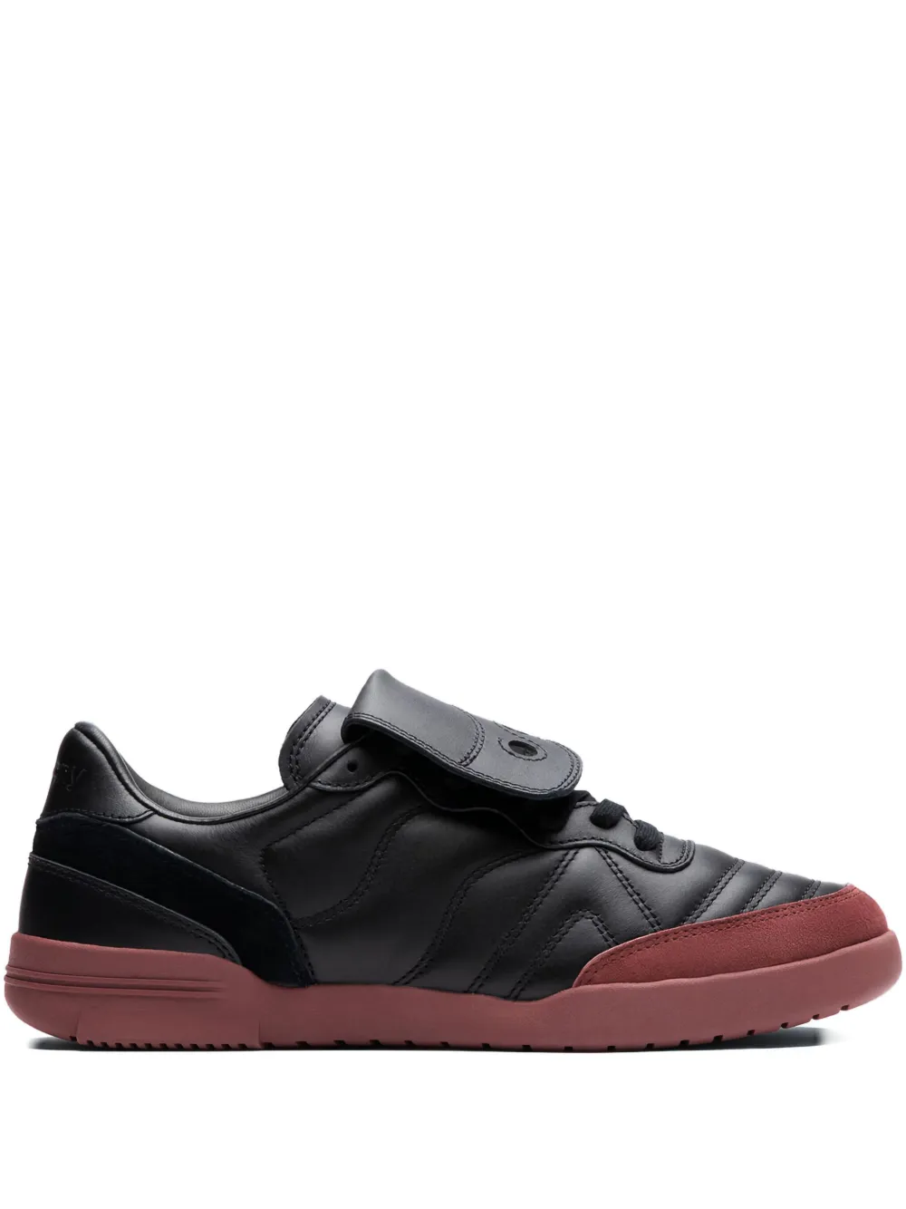Saucony 586I S flap-over logo sneakers | Black | Image 1