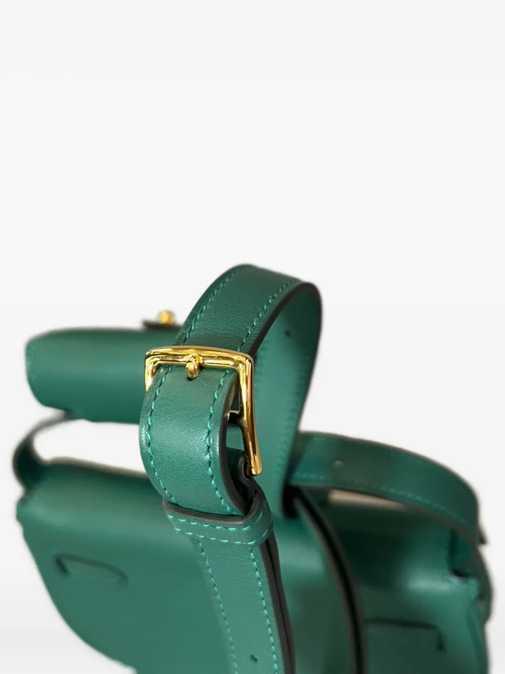 Pre-owned Hermes 2024 Kelly Moove Swift Cross Body Bag In Green