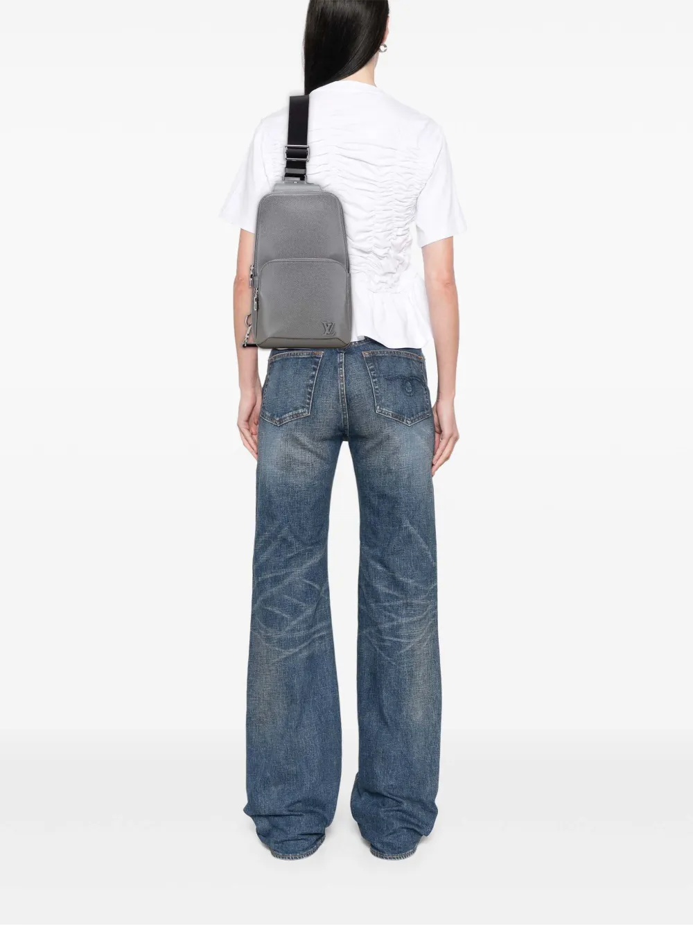 Louis Vuitton Pre-Owned 2021-2025 Taiga Avenue Sling crossbody bag | Pre-Owned | Image 2