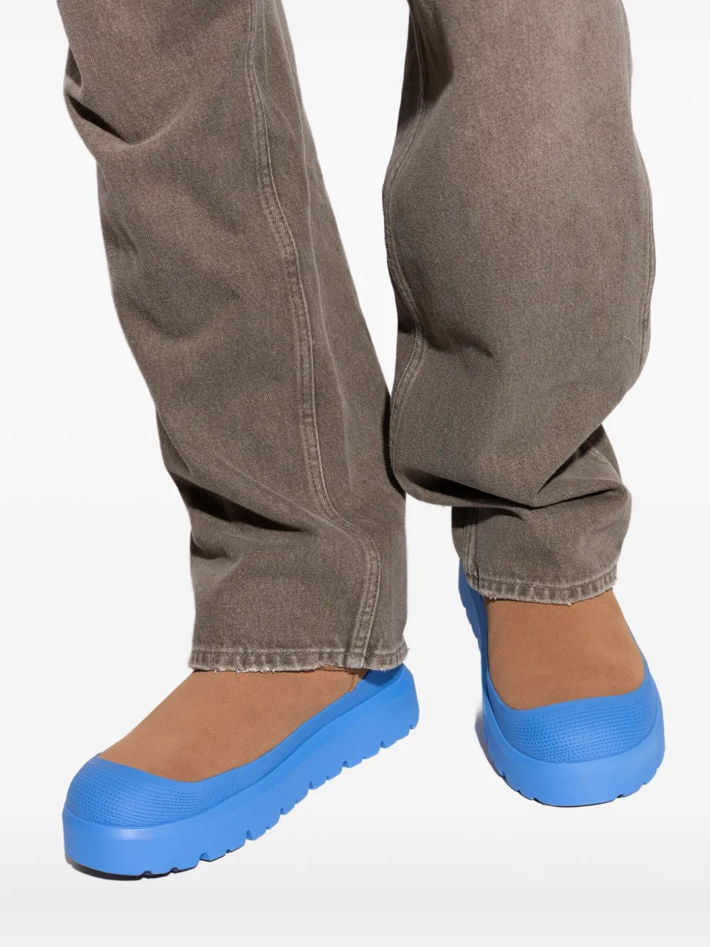 UGG Ultra Mini suède enkellaarzen Bruin