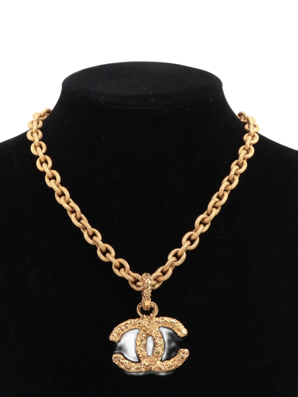 Pre-owned Chanel 1993 Lava Chain Cc Necklace In Gold