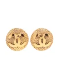CHANEL Pre-Owned 1994 CC large Mark clip-on earrings - Gold