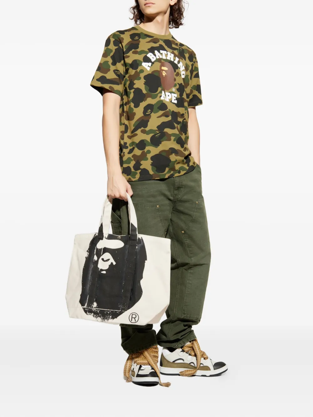 A BATHING APE camouflage-print T-shirt - Groen