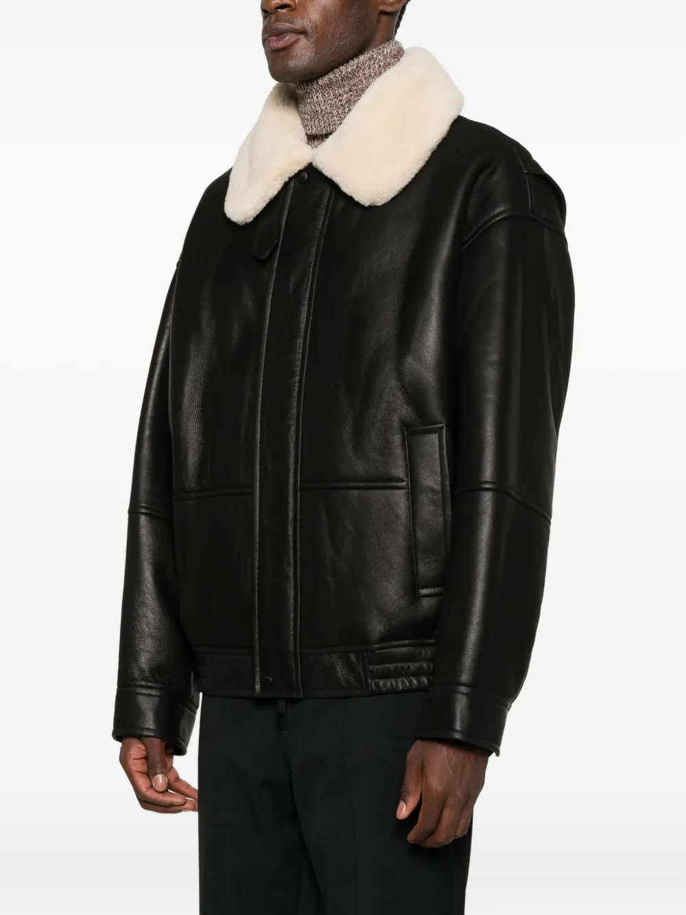 Yves Salomon Jack met lammy kraag Zwart