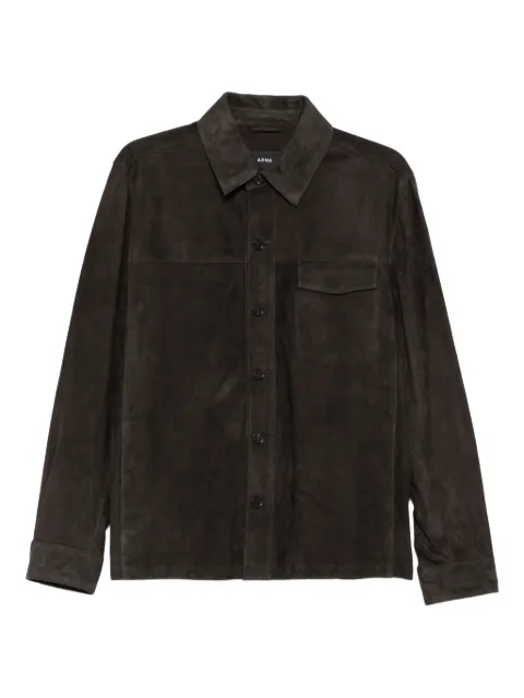 Arma sobrecamisa con bolsillos y botones