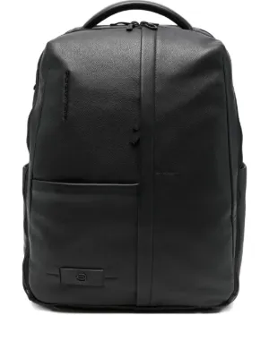 piquadroブラック レザーリュック・バックパック PIQUADRO(ピクアドロ) バックパック・リュック(メンズ) - 海外通販のBUYMA