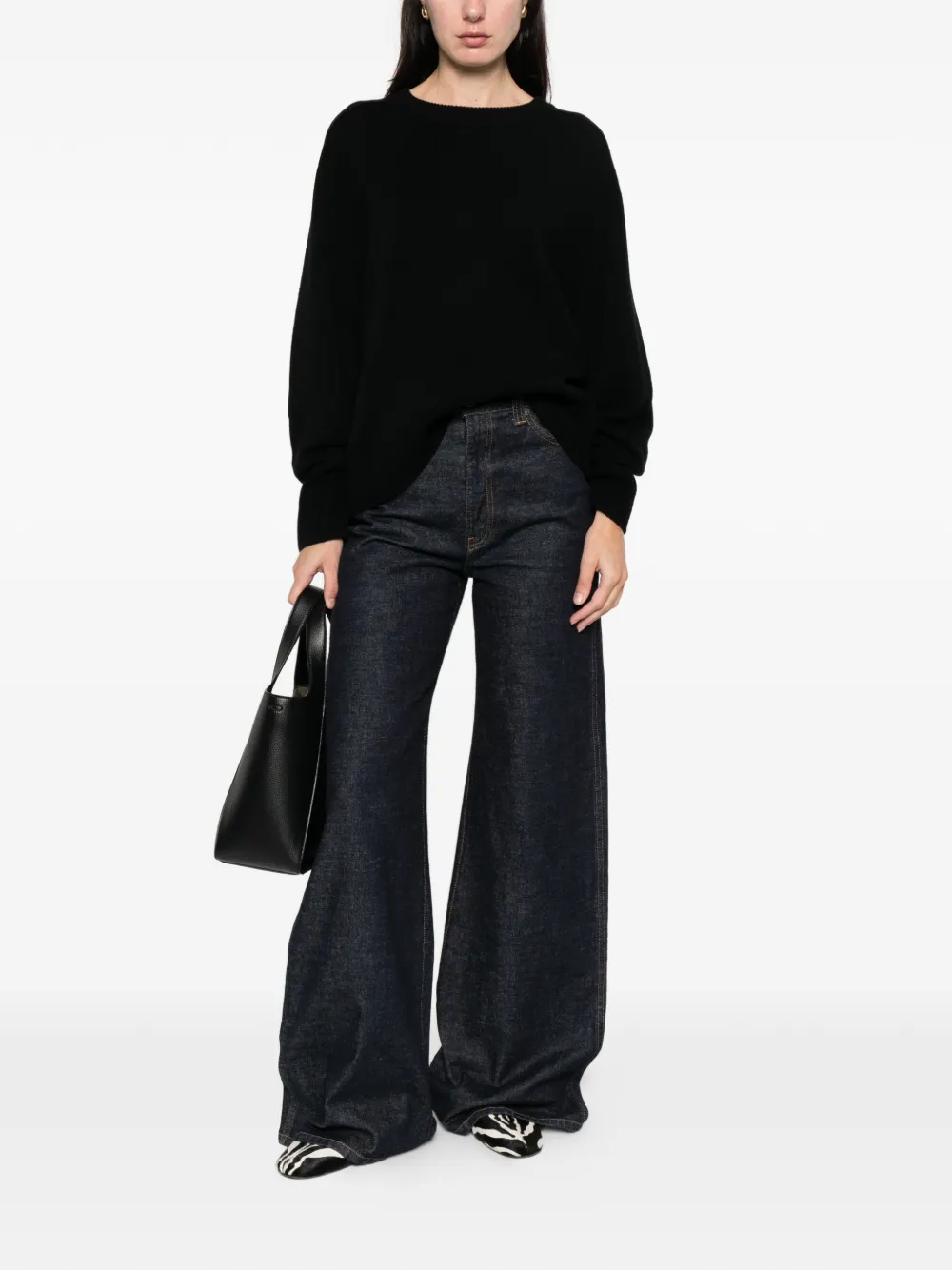 Allude Crew-neck Sweater In Black