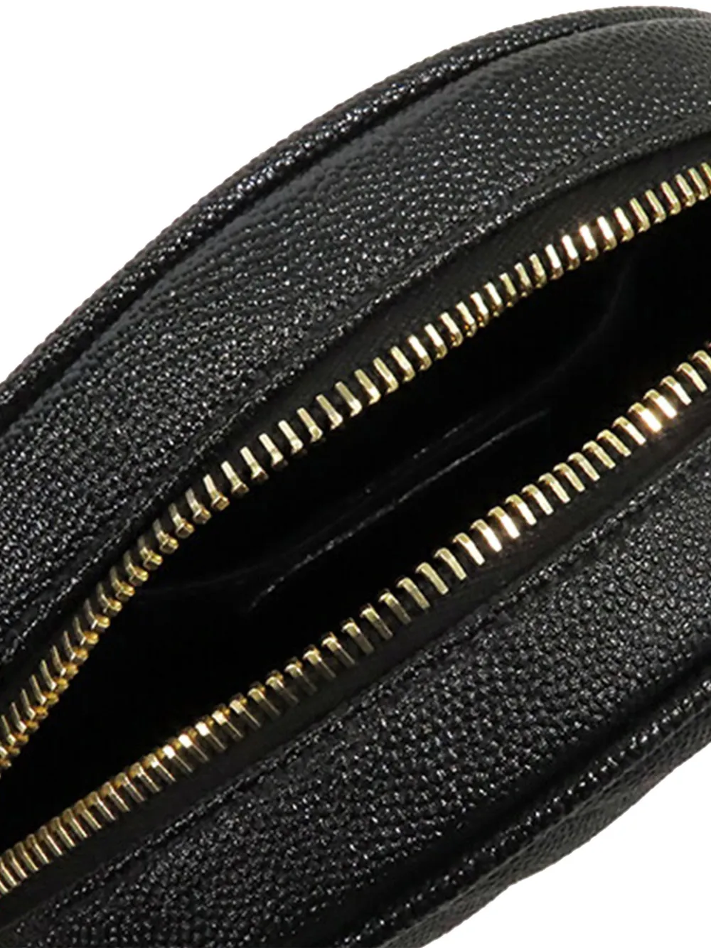 Pre-owned Saint Laurent 2013-2025 Grain De Poudre Chevron Round Vinyle Camera Bag Crossbody Bag In Black